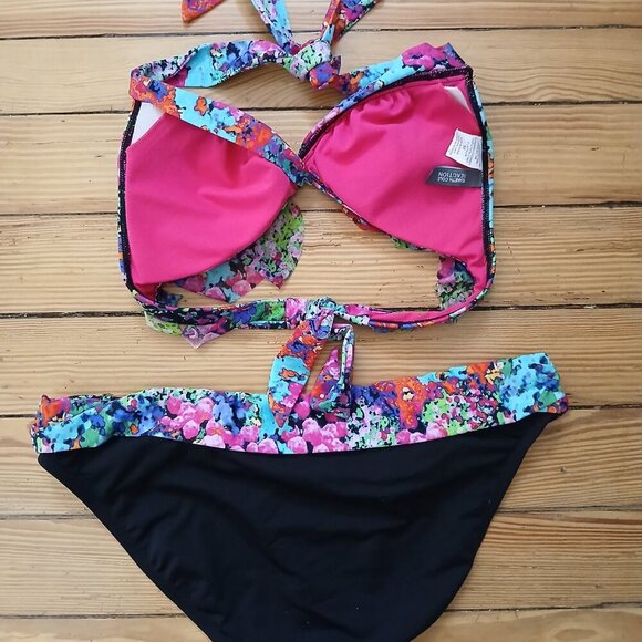 Hot Watercolors Floral Ruffled Tie Back Top & Ruched Band on Black Bottom Sz M - Picture 2 of 5